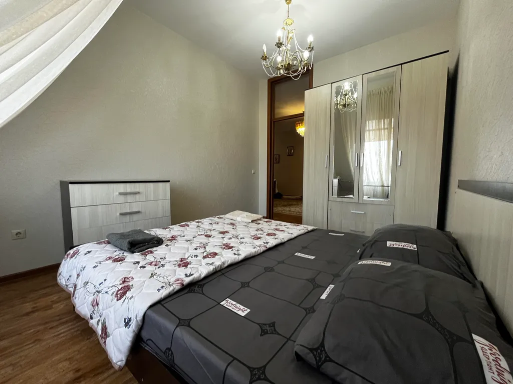 Квартира 3-комнатная Квартира — Махачкала