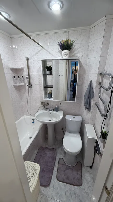 Квартира в живописном районе города.
Есть все отчётные документы.