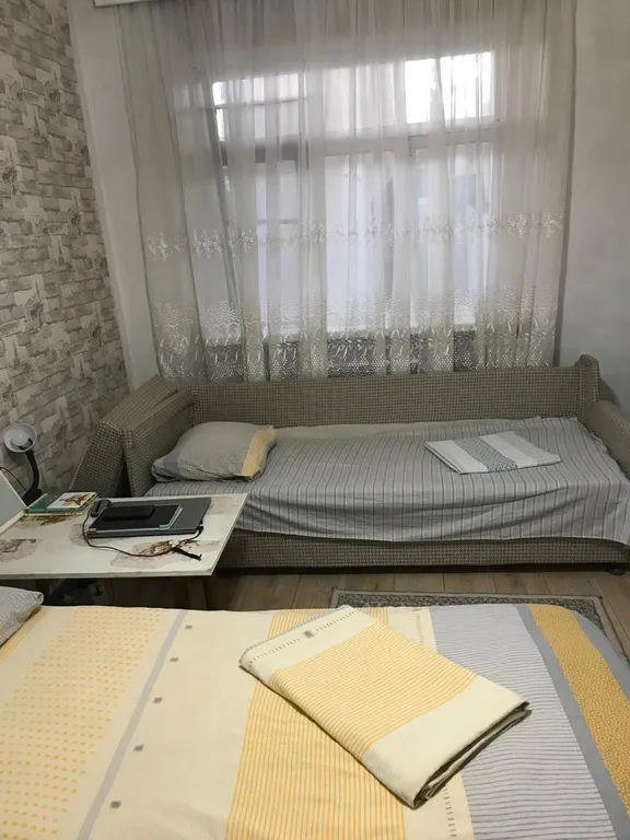 Квартира Комната в частном доме с большим двором — аренда посуточно в Гудаута