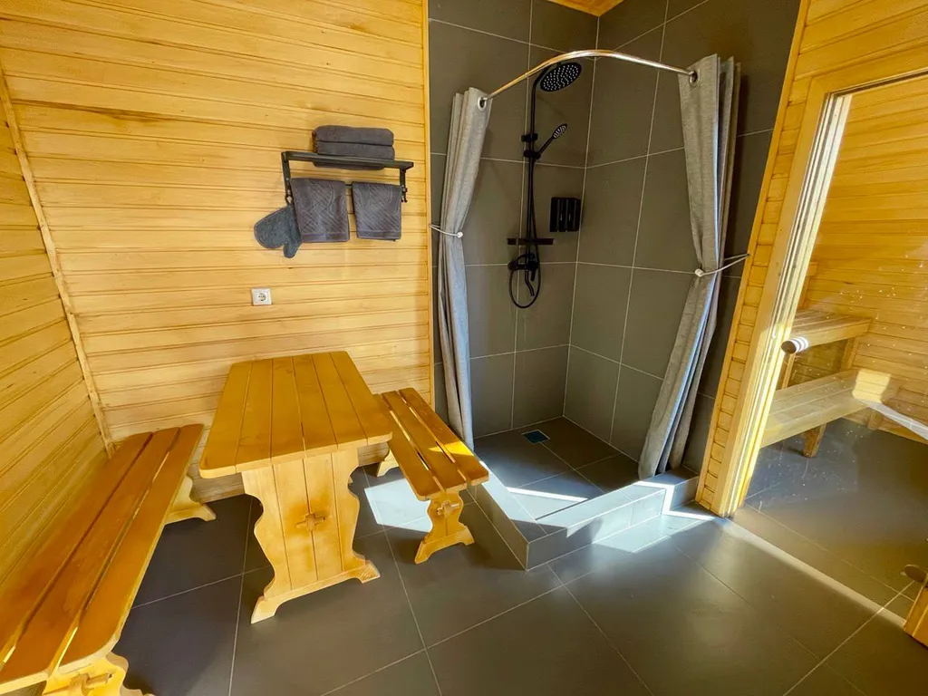 Коттедж Большой дом для компании с собственной баней и купелью — Семеновское