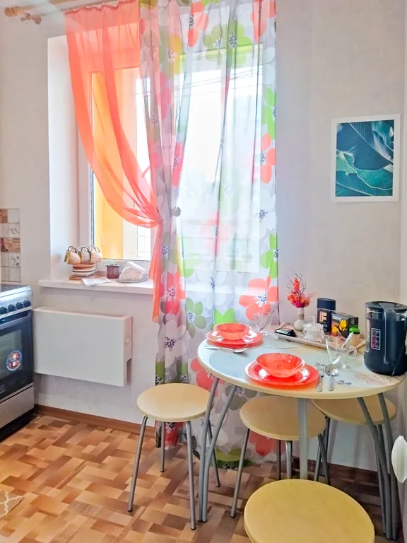 Уютная однокомнатная квартира, рядом тц, остановка