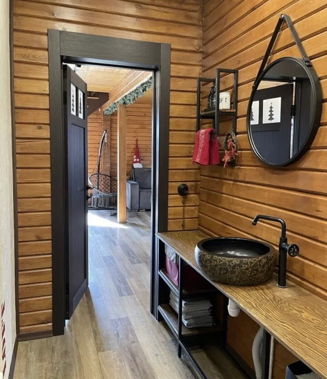 Уютный дом из дерева