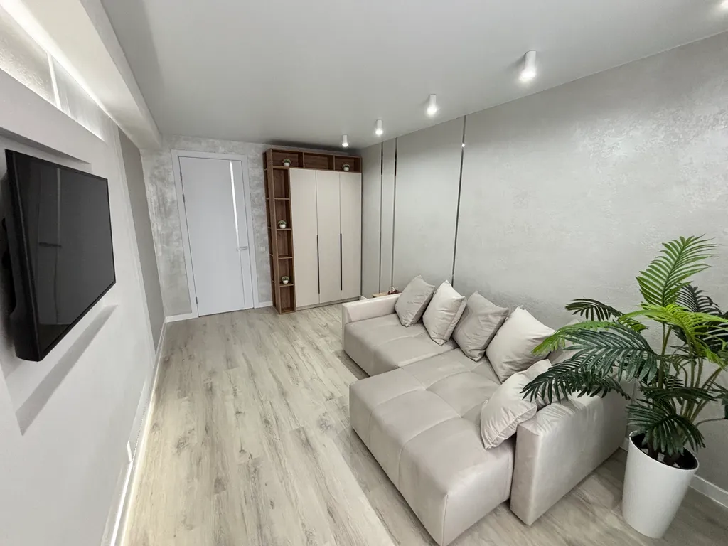 Комфортабельная евро-трехкомнатная квартира