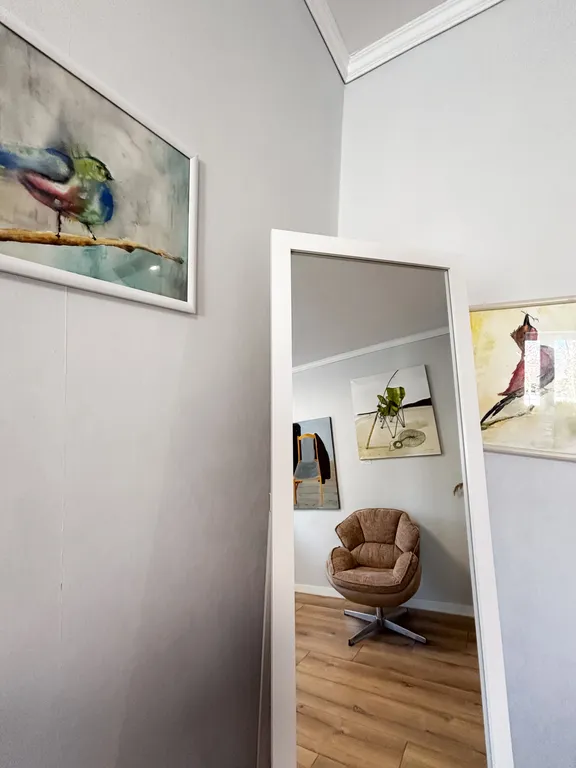 Квартира художника, 7 минут до пляжа, свободная парковка