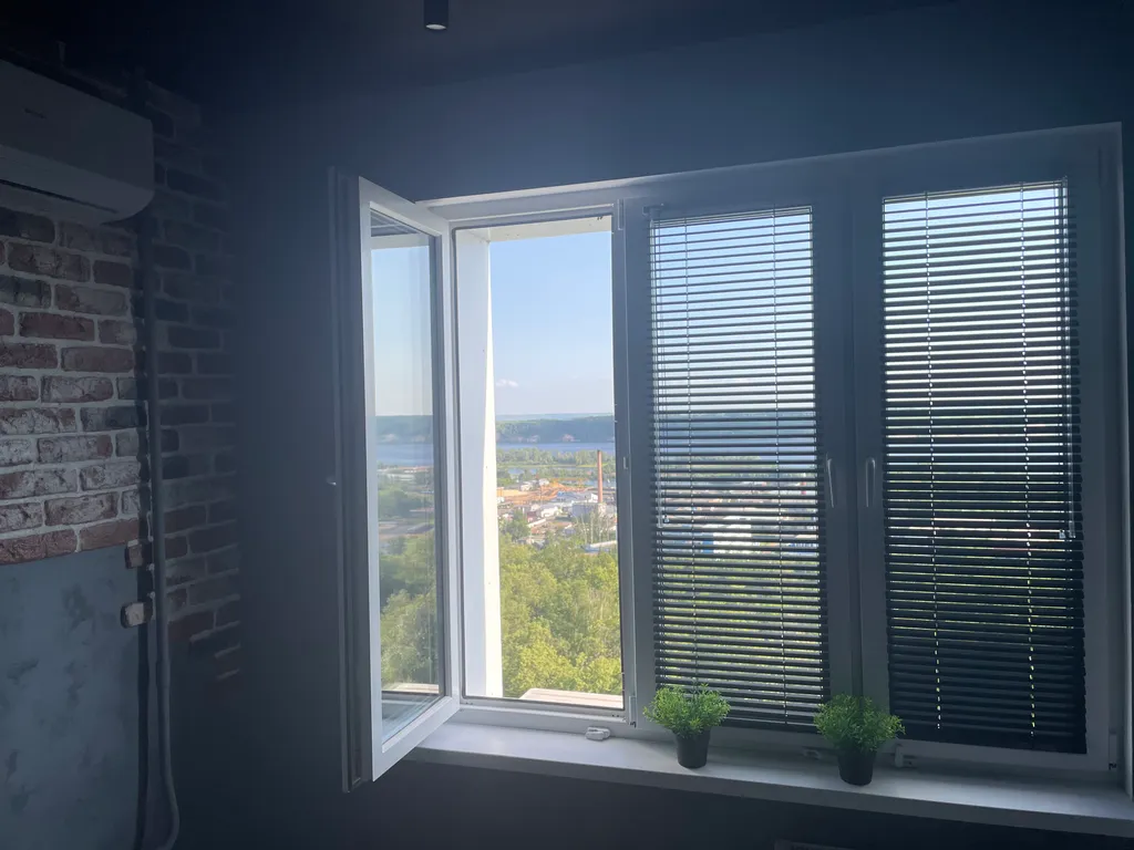 У нас очень тихие и очень хорошие соседи, вам никто не помешает