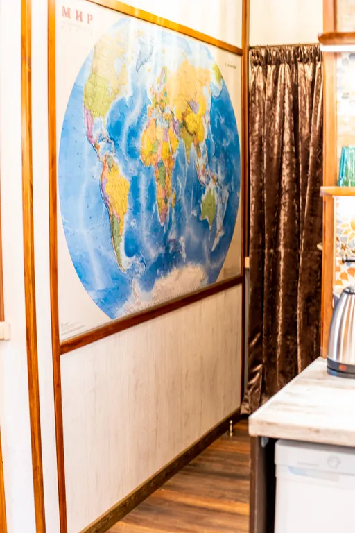 Квартира 2-комнатная в старинном особняке с парковкой