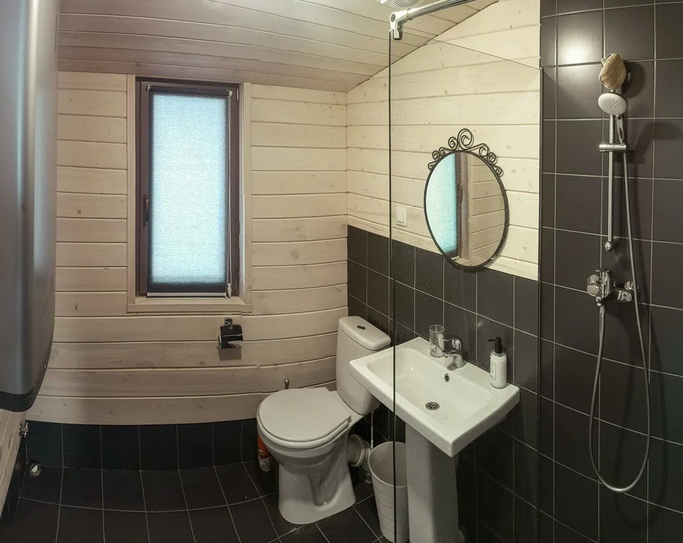 Коттедж Коттедж номер 2 с видом на озеро — Малые Горки