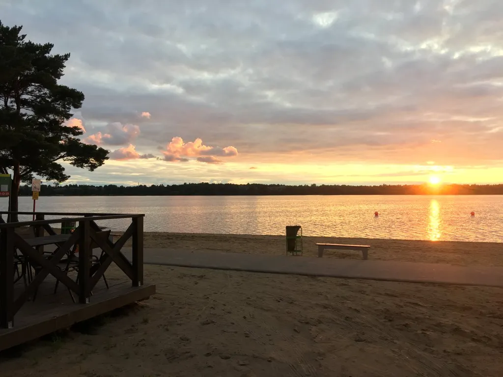 Апартамент у центрального пляжа и парка Дубки