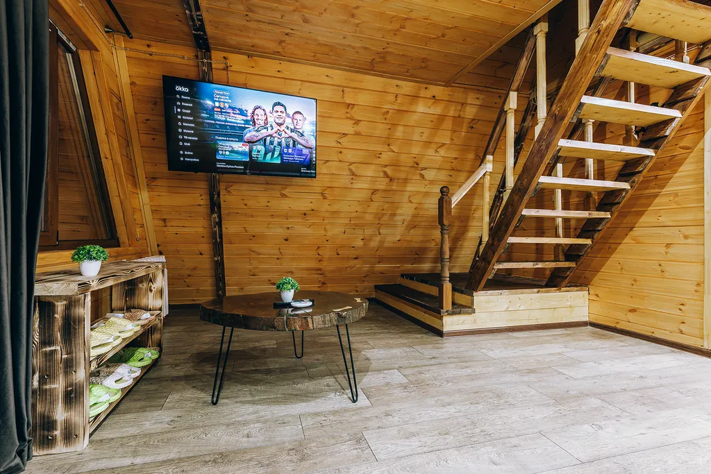 Просторный коттедж в лесу