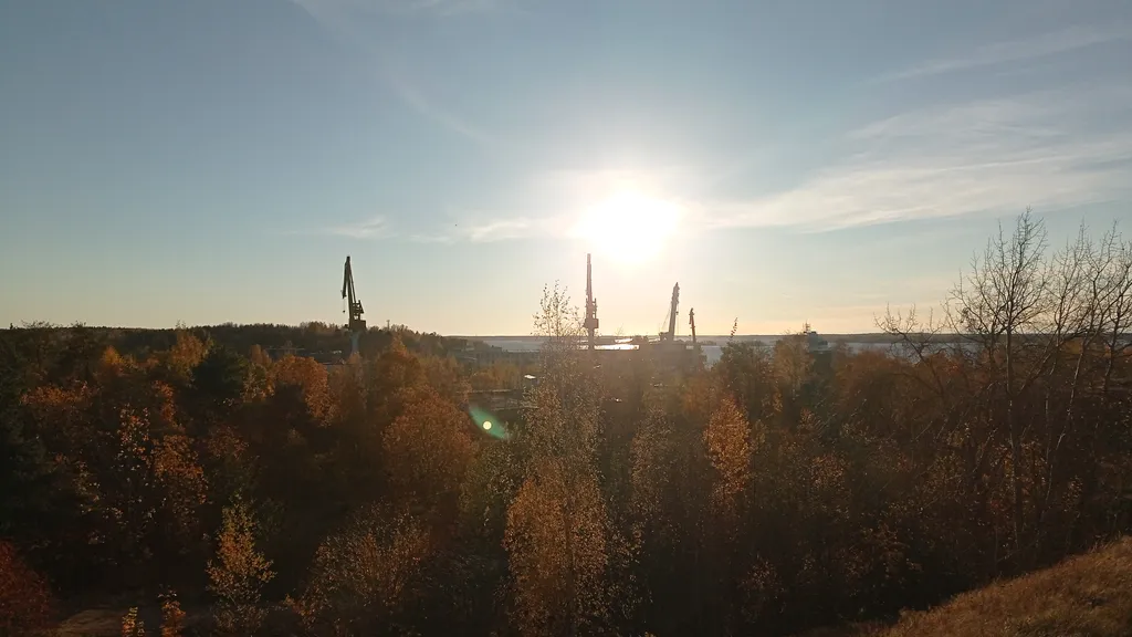 Семейная Комната с Лоджией,где Курить можно.Элитный дом,охрана.Лифт