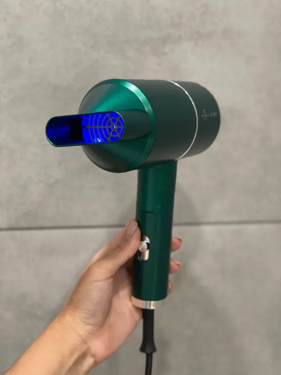 Новый дом, новая набережная, вид на Волгу центр академия