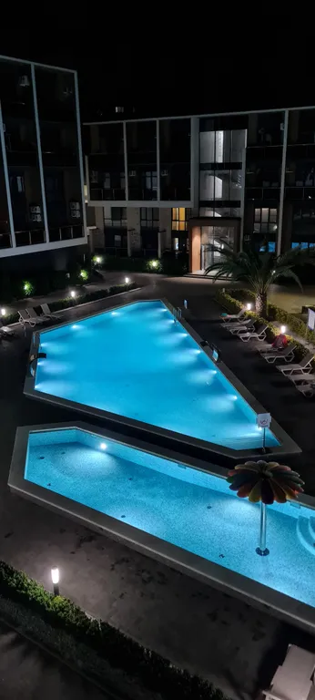 Апартаменты у моря с теплым бассейном