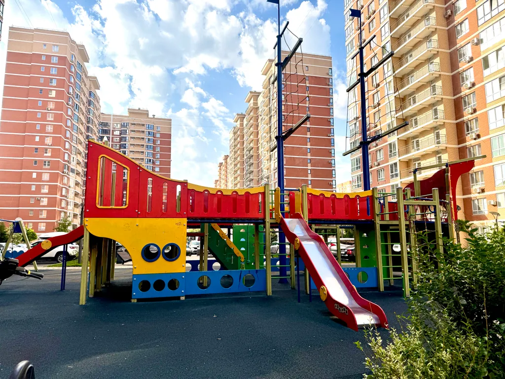 Квартира Светлая, уютная двухкомнатная квартира с видом на парк Галицкого — Краснодар