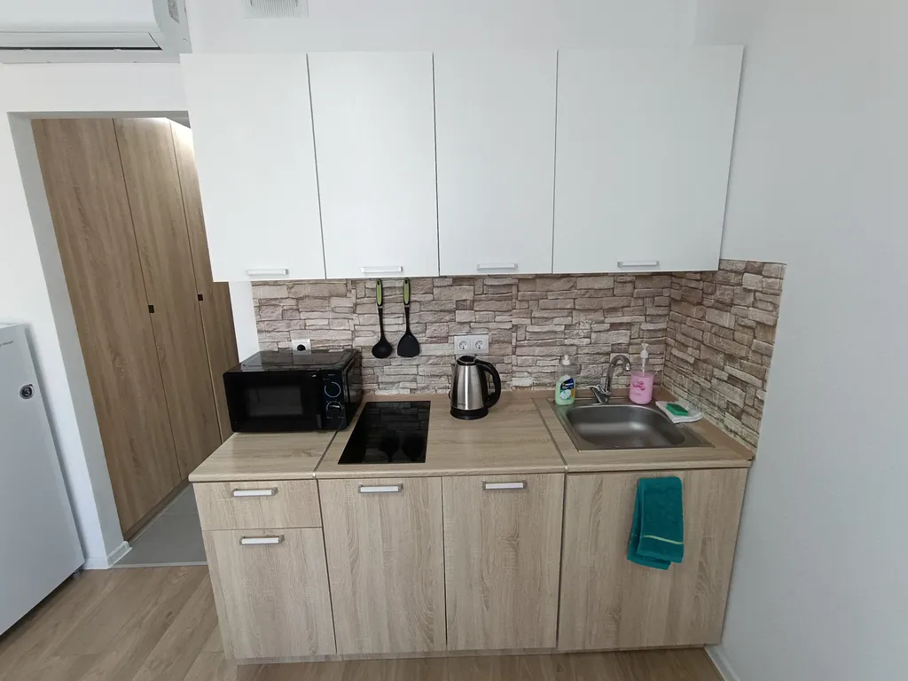 Новая уютная студия с видом на море