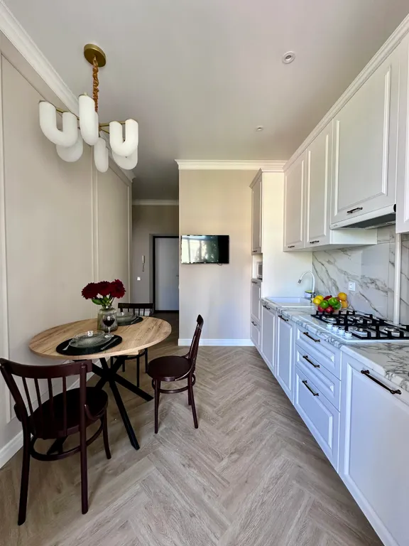 Квартира с новым дизайнерским ремонтом и мебелью