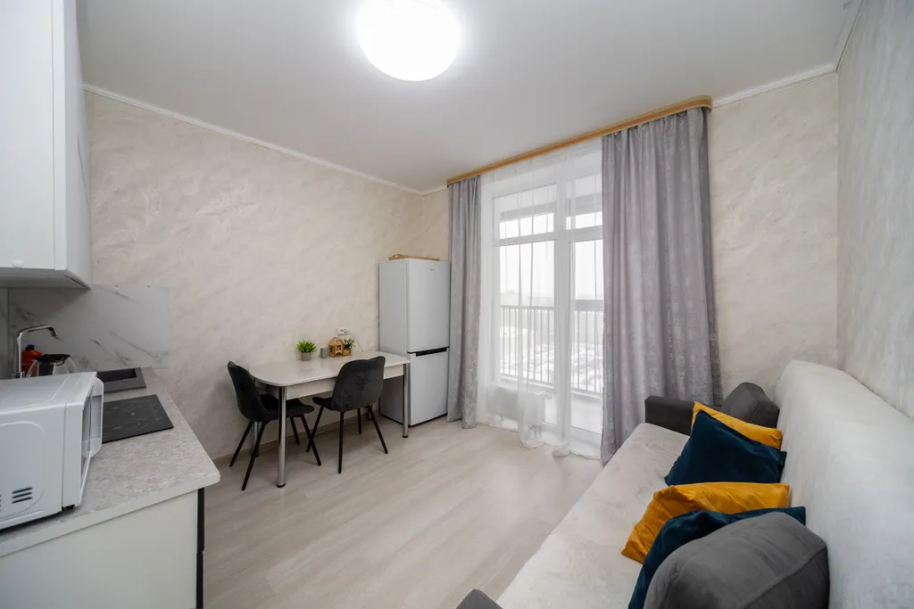 Кваpтиpа в жк Премьер у трк Семья