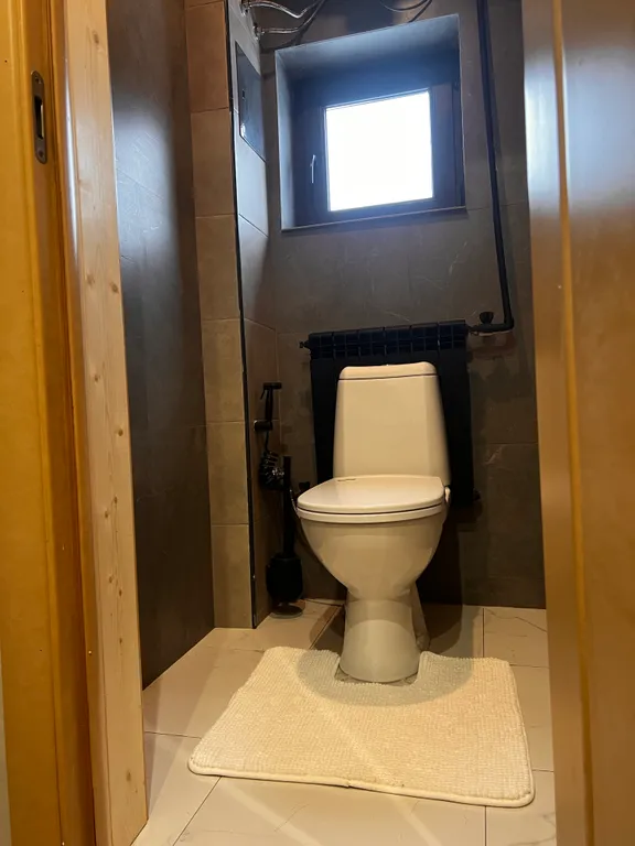 Дом с банным чаном, баней и домашним кинотеатром