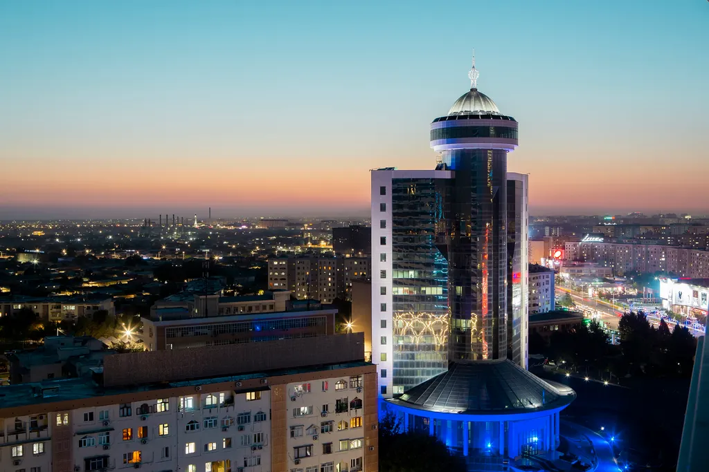 Уютная и теплая квартира в NRG U Tower