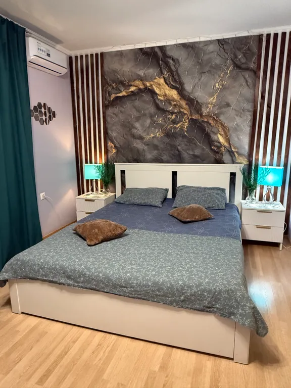 Апартаменты с балконом рядом с жд вокзалом