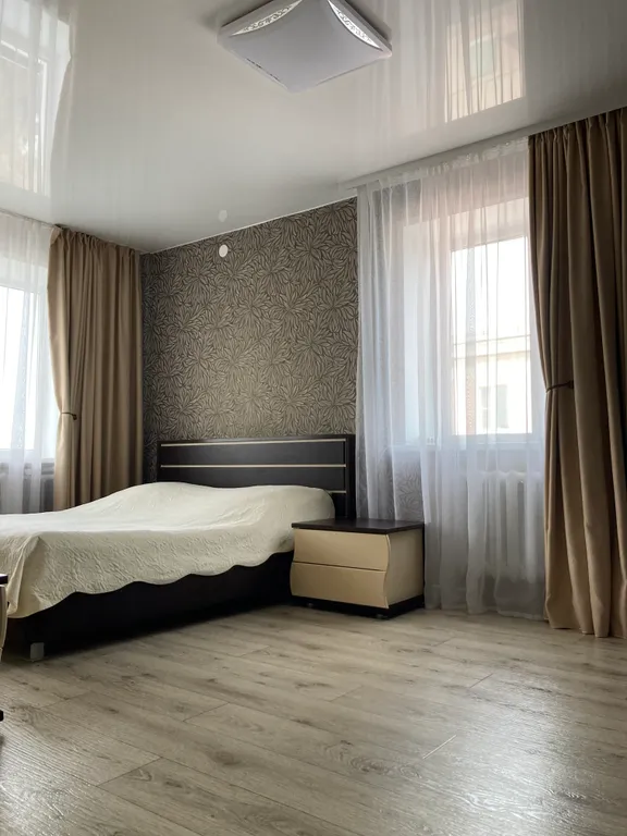 Апартаменты на площади Ленина