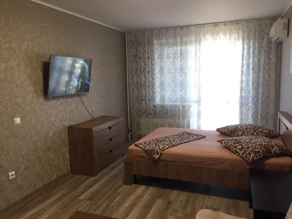 1 комнатная квартира рядом с "Park Inn"