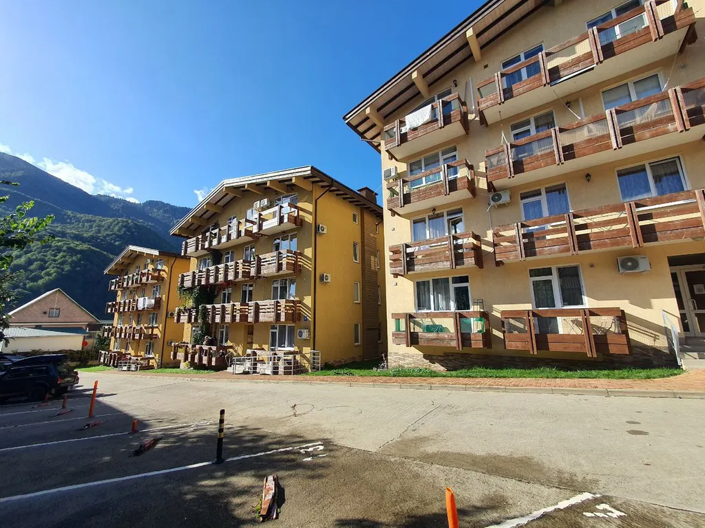 Потрясающий вид с балкона на горы! Идеальная студия в центре для вас