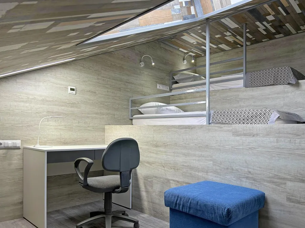 Шестиместный апартамент с террасой