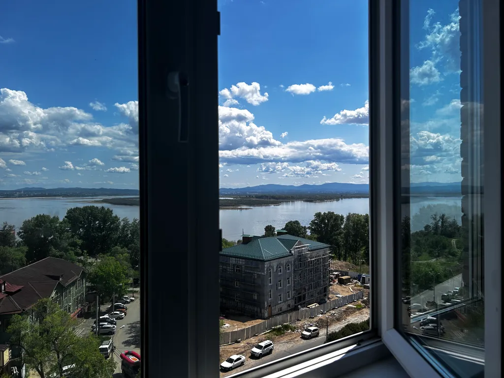 Шикарная Евро-двушка в Центре на берегу реки с потрясающим видом!