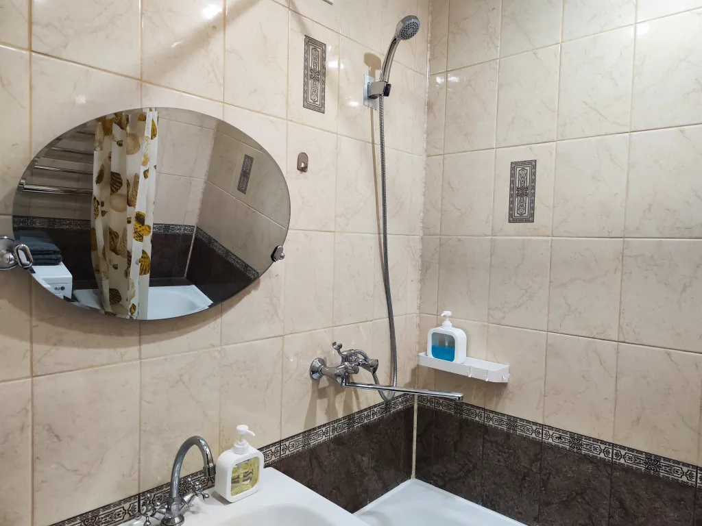 Распашонка с кондиционером и раздельным санузлом