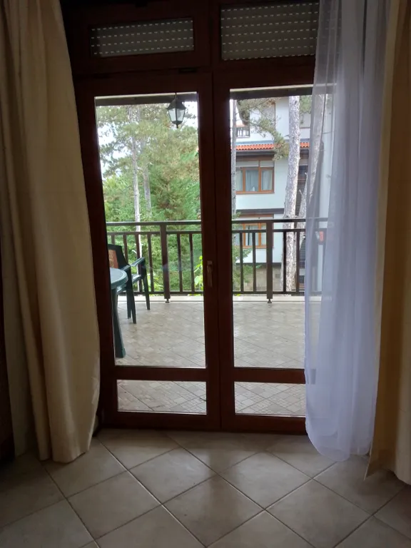 Трехкомнатный люкс в соснах у моря в Санта Марина