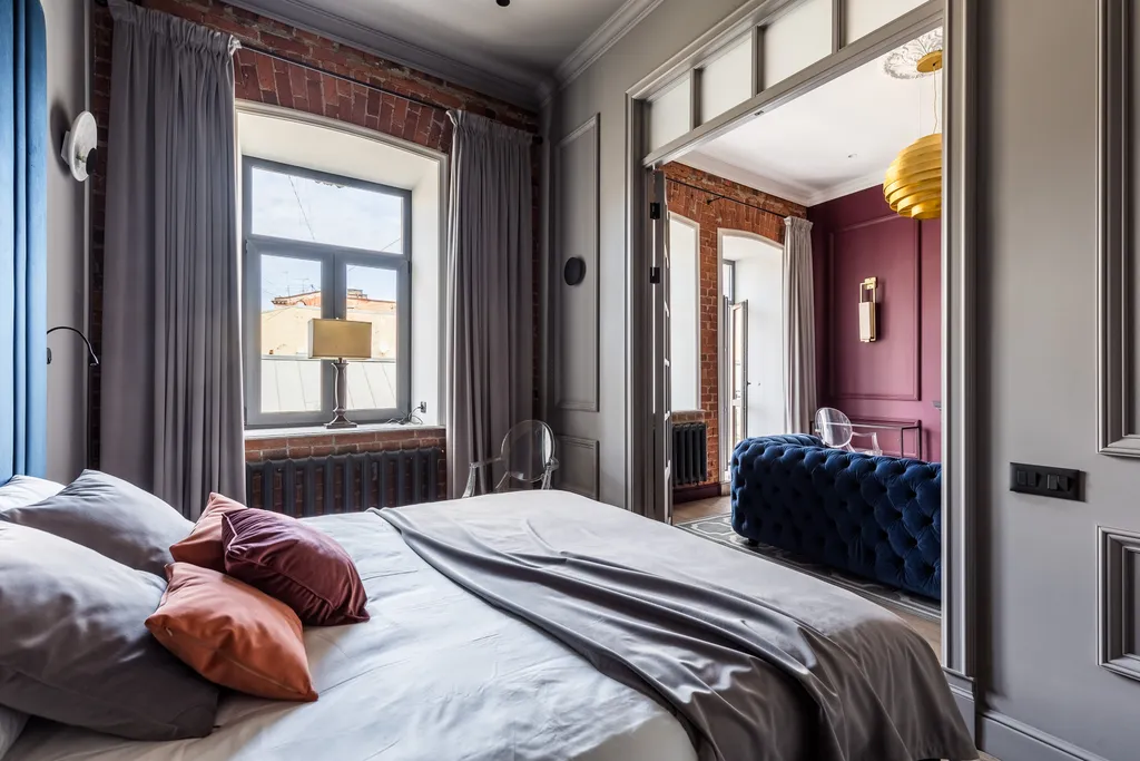 Видовая квартира с балконом на Пяти углах