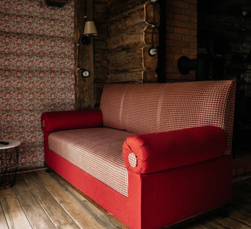 Изба Жигмонд - Архаичная Изба XIX века