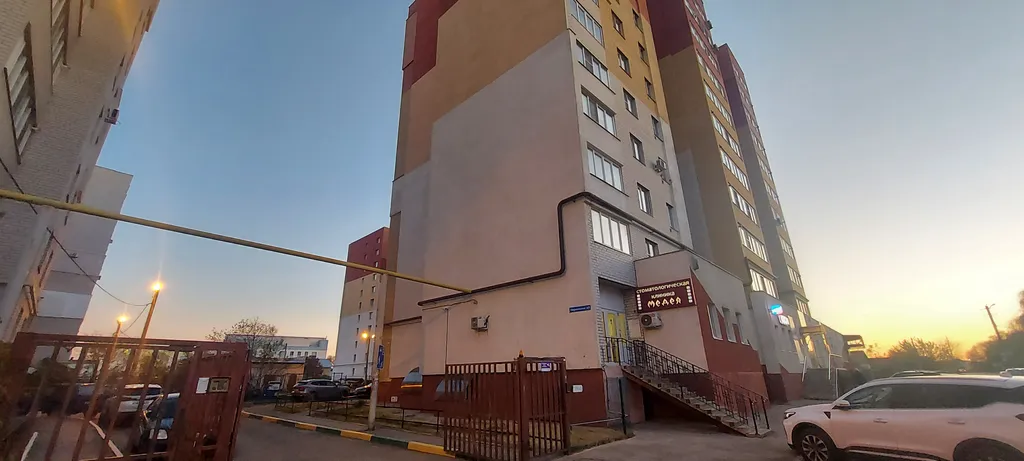 Рядом с Академией единоборств