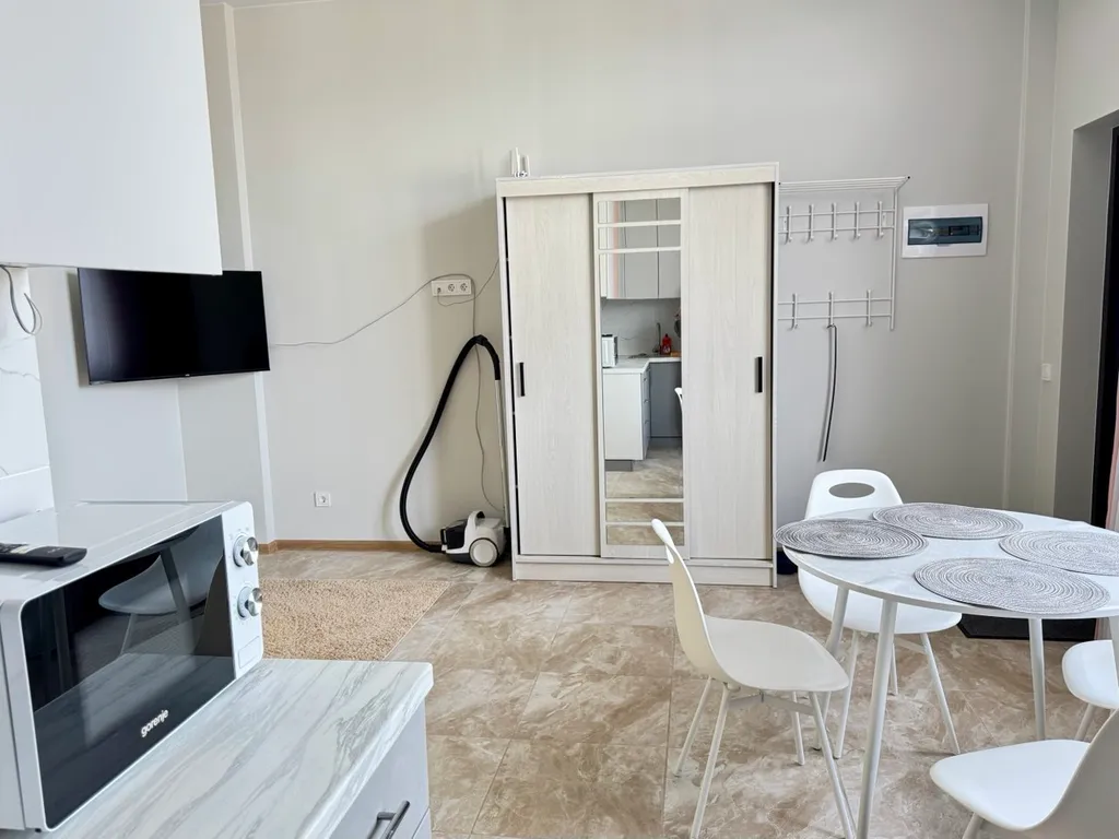 Коттедж Коттедж Уютный таунхаус с террасой и парковкой — Сочи