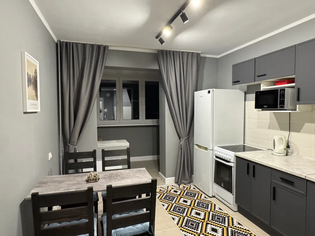 Уютная 1-комнатная квартира рядом с ТРК Б-Класс