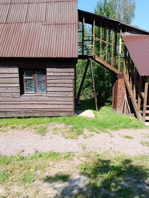 Домик с отдельным входом и красивым видом из окна со всеми удобствами