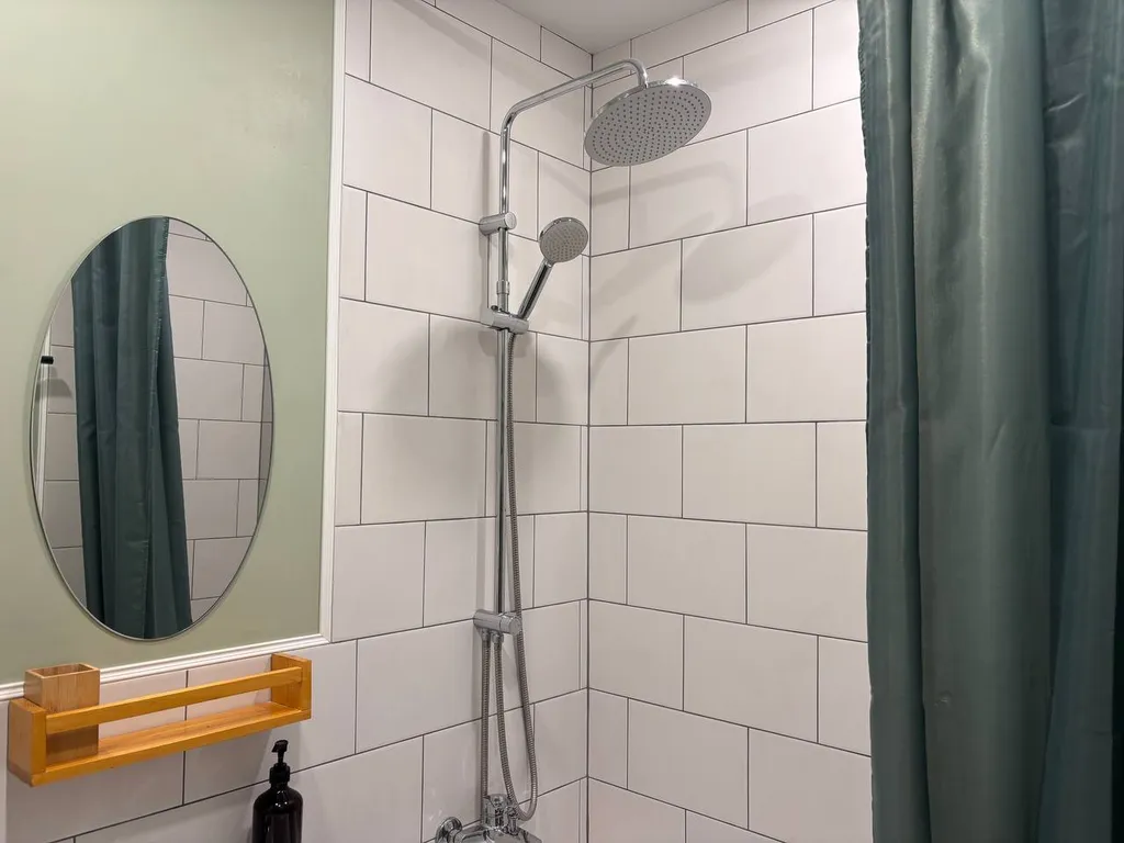 Просторная студия с атмосферой уюта и комфорта