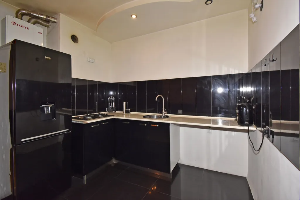 4-комнатная Квартира