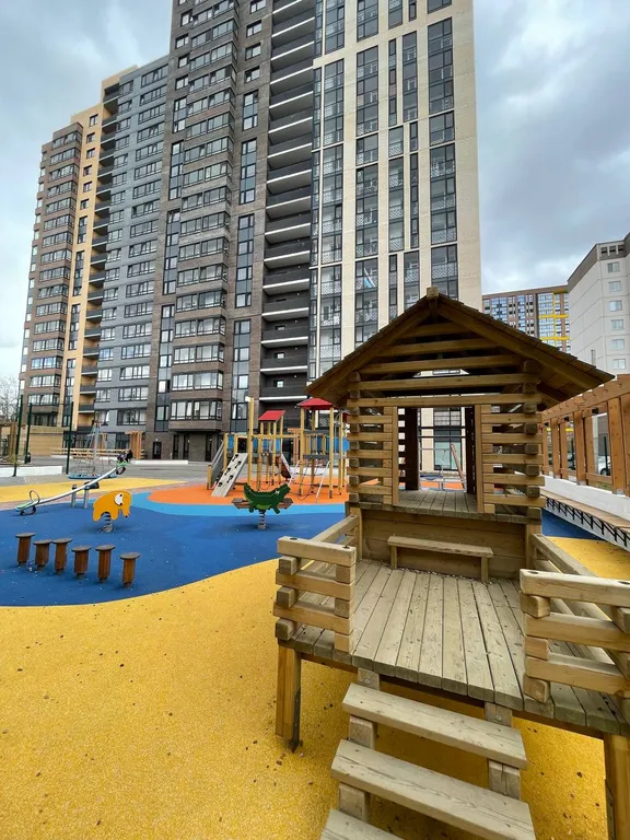 Современная квартира недалеко от центра