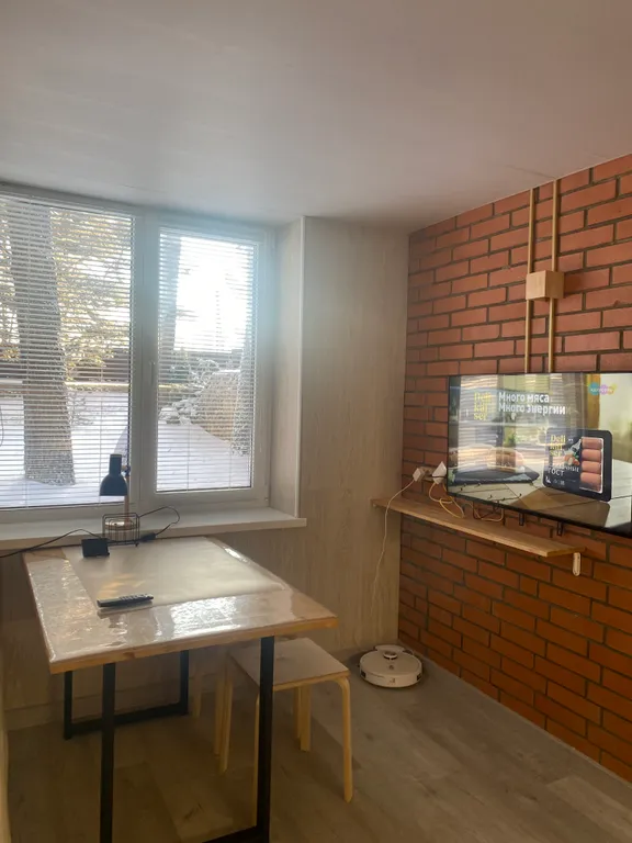 Уютный домик на озере