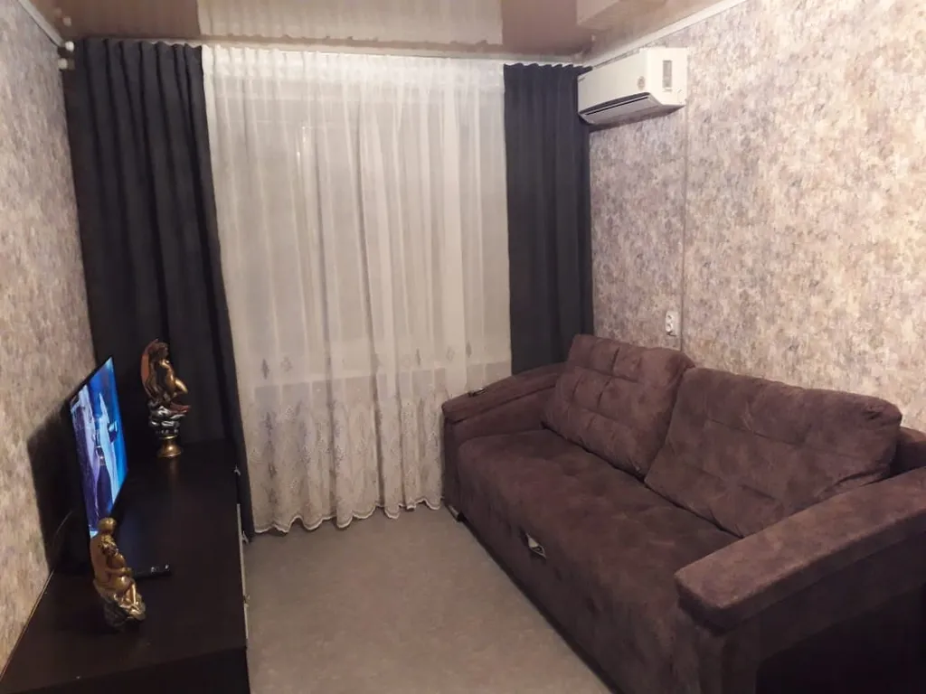 Уютная 1к квартира, от собственника, после космитечкого ремонта — аренда посуточно в Соль-Илецк