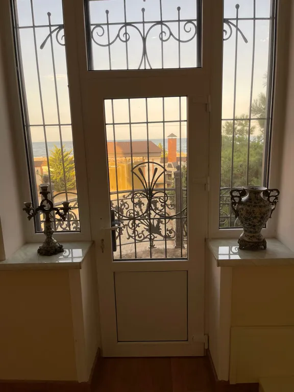 Дом с видом на море