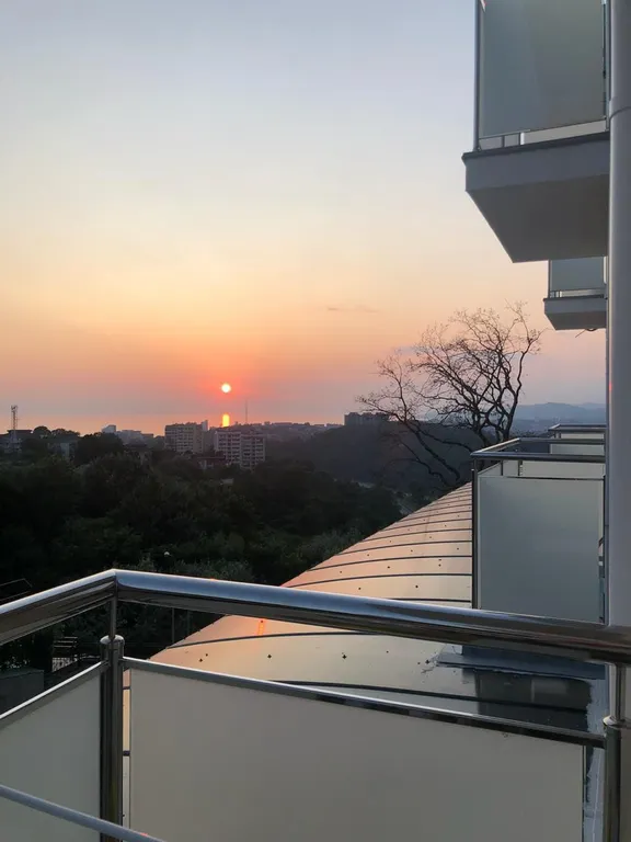 Квартира рядом с центром Сочи в район Бытха с видом на море — аренда посуточно в Сочи