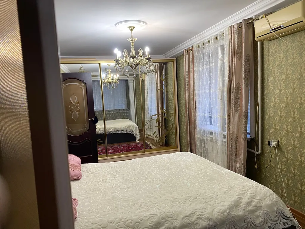 Уютная квартира в центре города с видом на горы