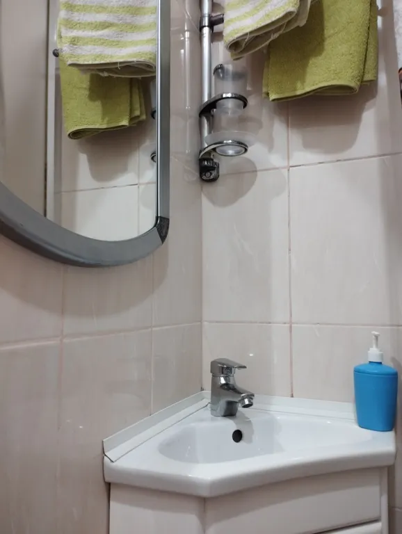 Уютная маленькая комната на первом этаже дома близко к морю