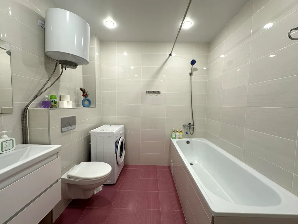 Квартира Апартаменты рядом госпиталь Мать и Дитя в новостройке — Тюмень