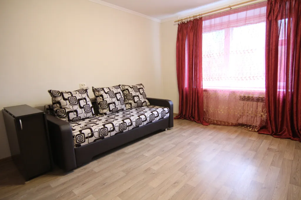 Однокомнатная квартира полулюкс рядом с центром города