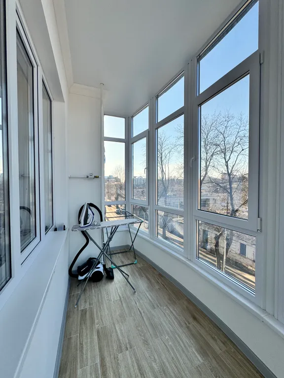 Двухкомнатная квартирас в элитной новостройке у парка