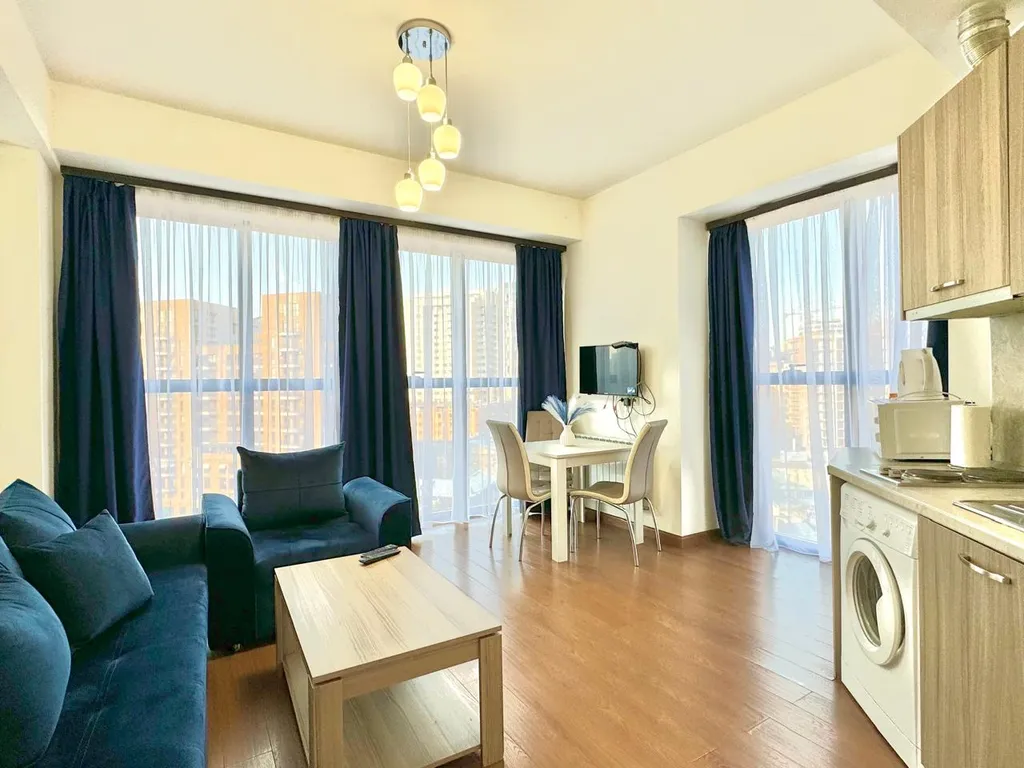 Квартира Апартаметы с панорамными окнами в центре города — аренда посуточно в Ереван