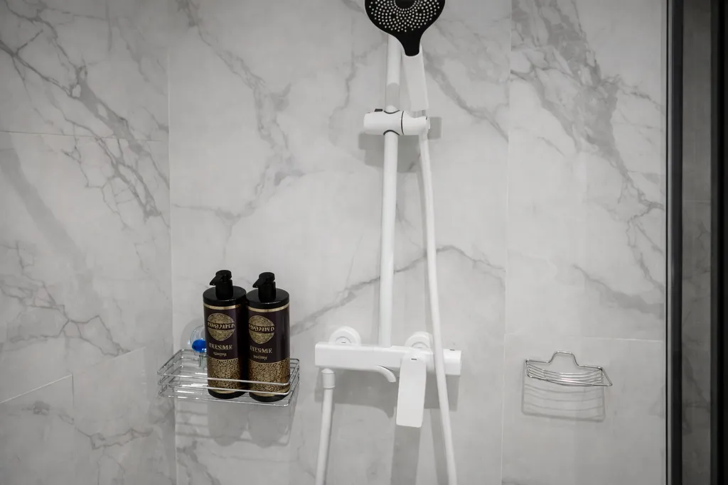 Дизайнерская студия с видом на горы